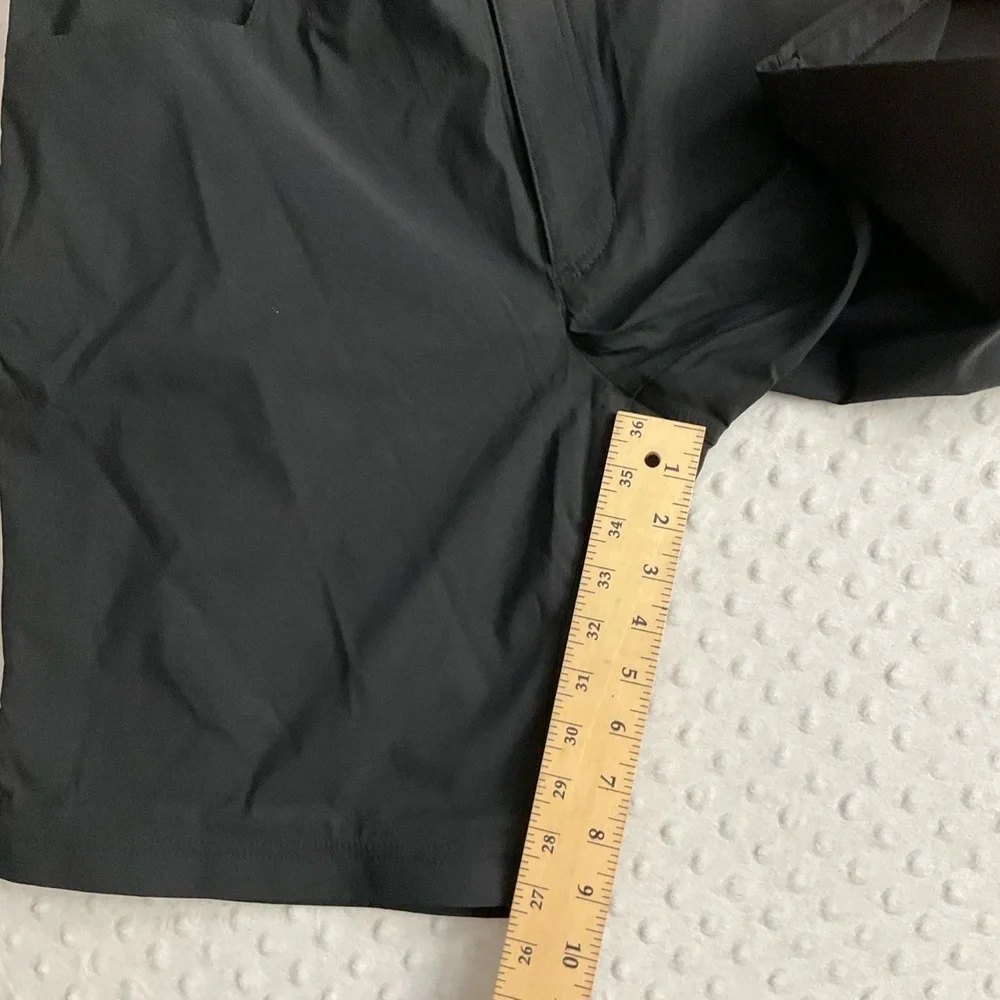 Eddie Bauer Black Button Closure Belt‎ Loops Casual Shorts Mens 40